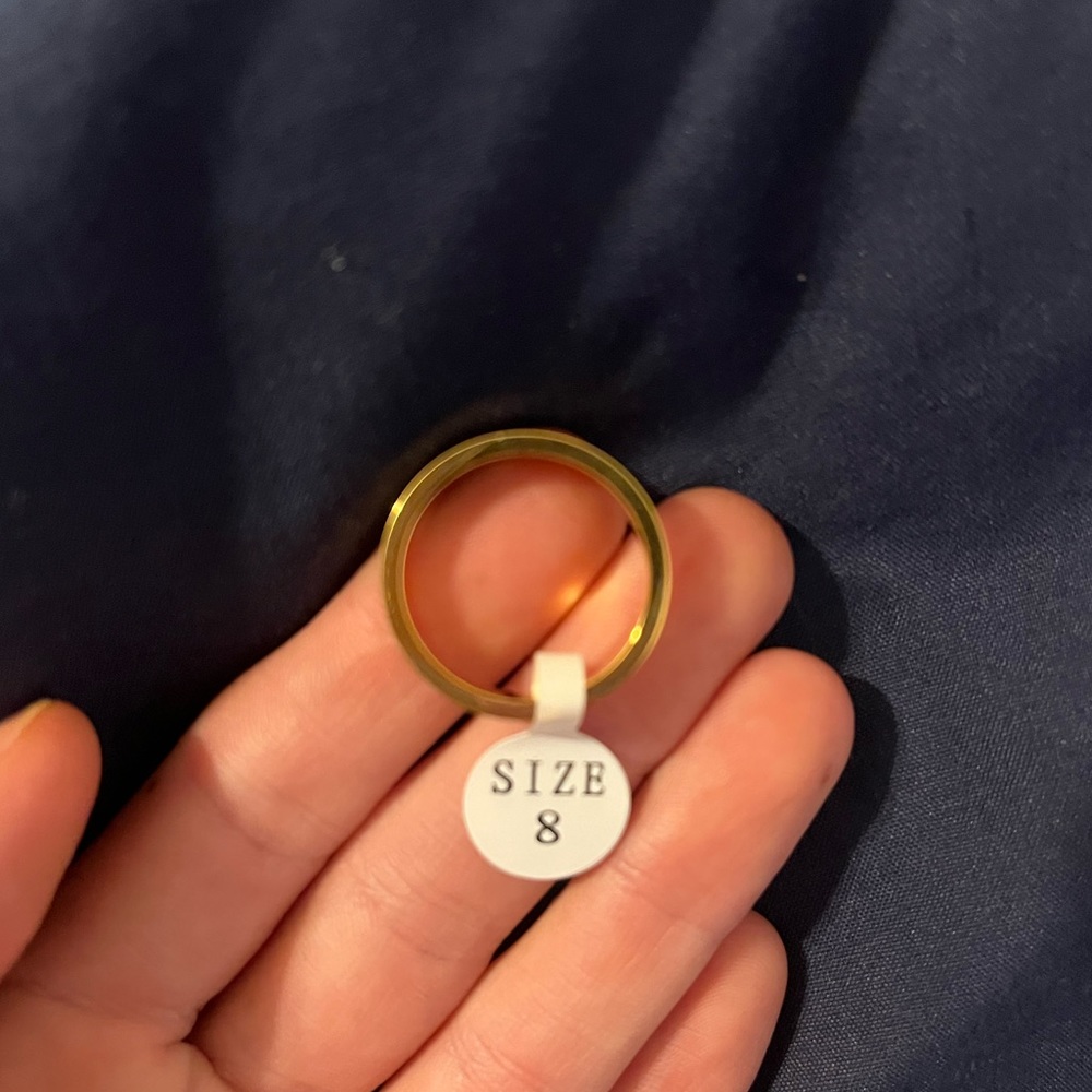 Gold ring - Picture 3 of 3